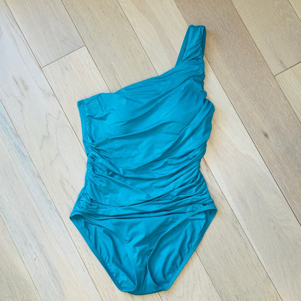 La Blanca Shirred One Shoulder Swimsuit Swim Suit One Piece Women's Sz 8